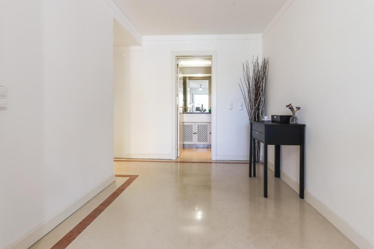 Lisbon Flower 360º - Your Lovely Flat With Pool And Parking Exterior photo