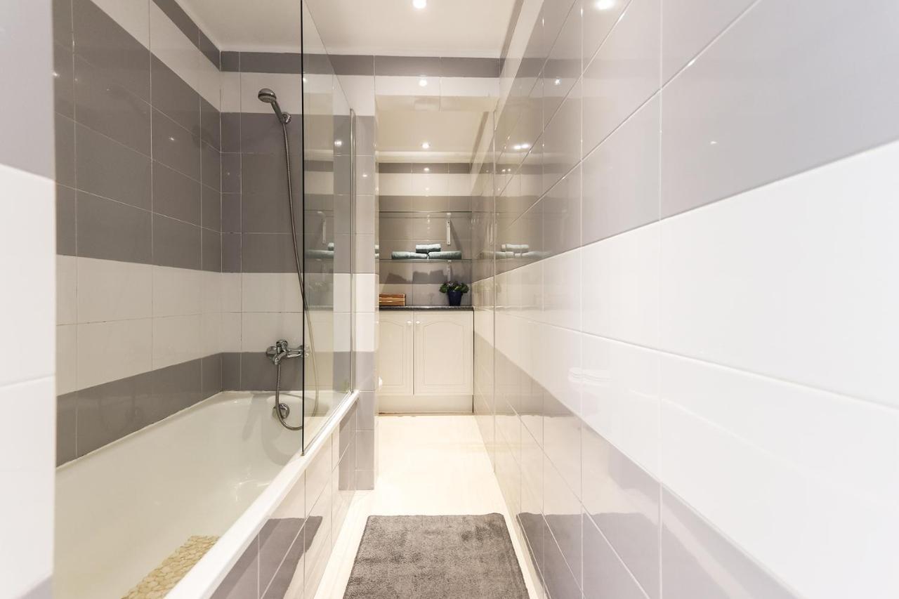 Lisbon Flower 360º - Your Lovely Flat With Pool And Parking Exterior photo